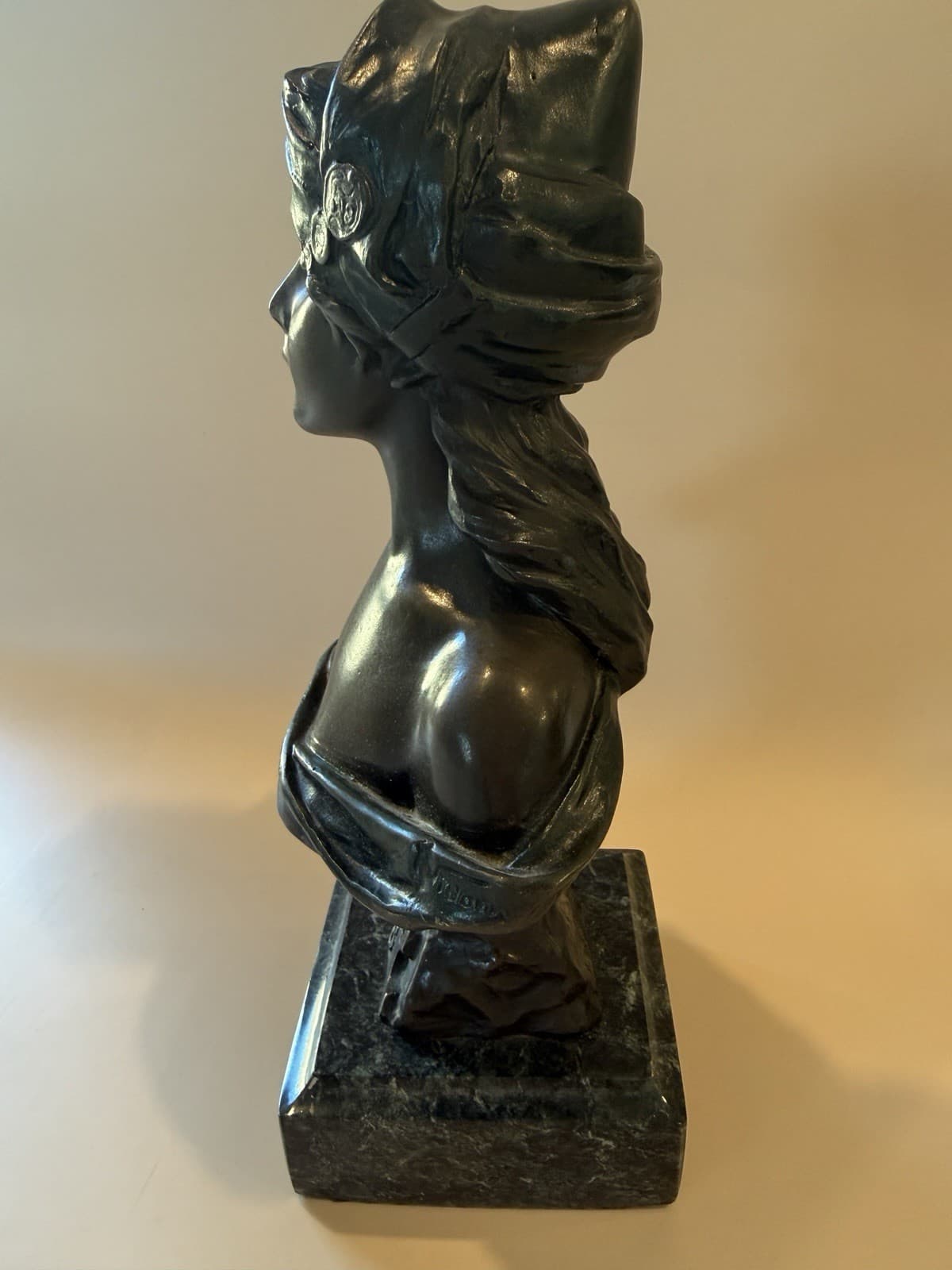 Vintage Bronze Bust Sculpture "Mlle et une Nuits" by Emmanuel Villanis - Thumbnail 6