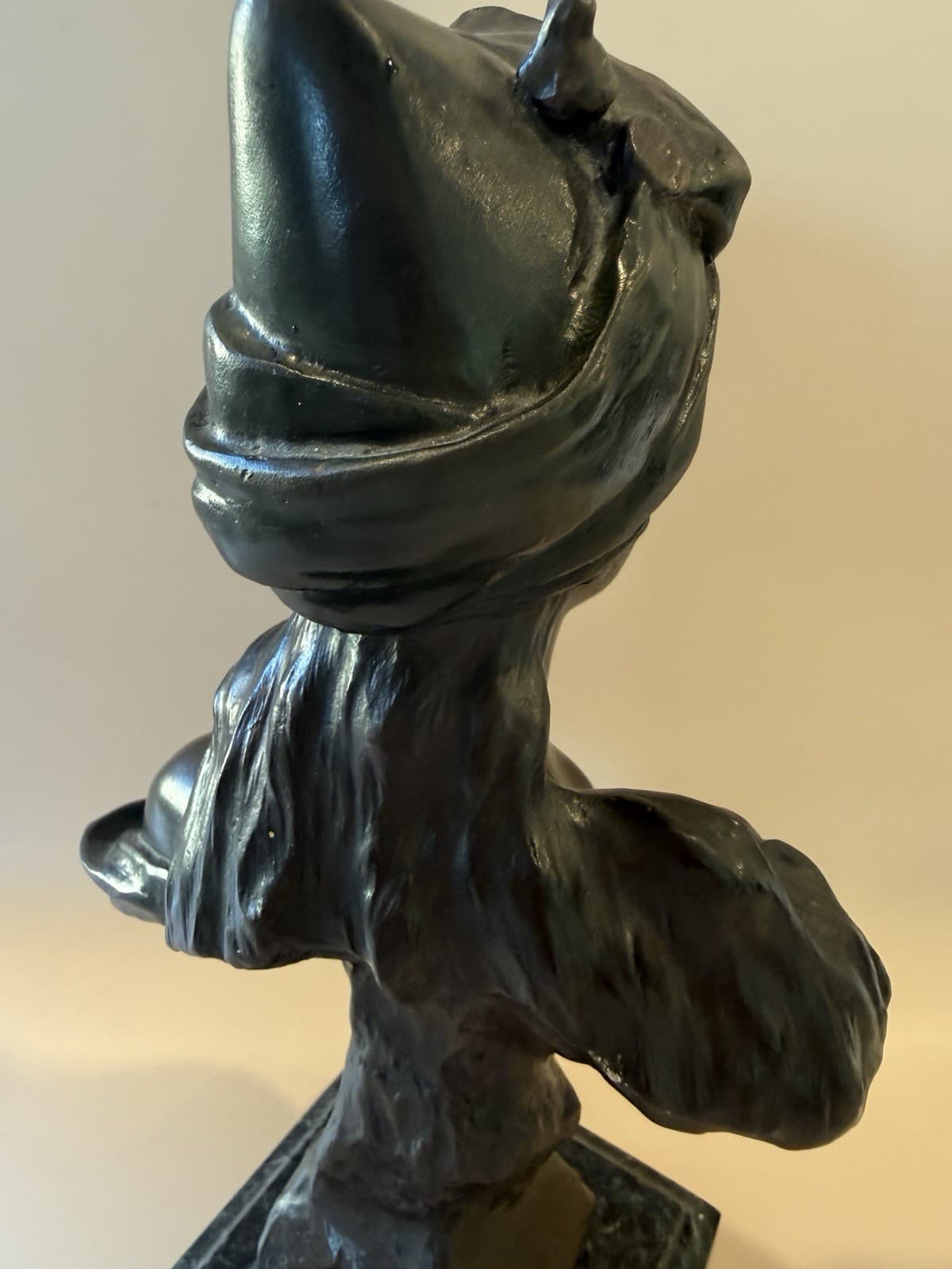 Vintage Bronze Bust Sculpture "Mlle et une Nuits" by Emmanuel Villanis - Thumbnail 9