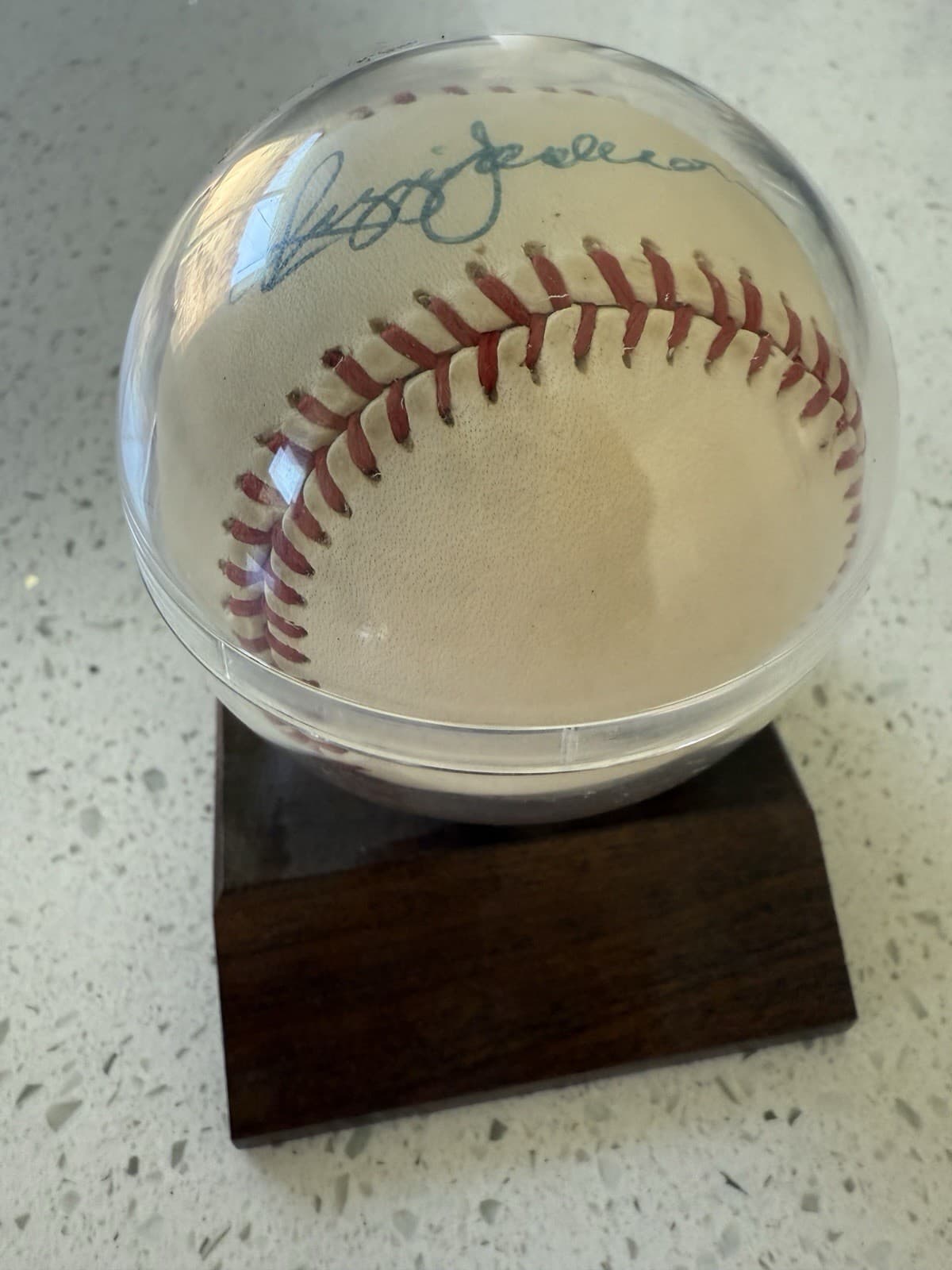 Reggie Jackson Autographed Baseball - Thumbnail 2