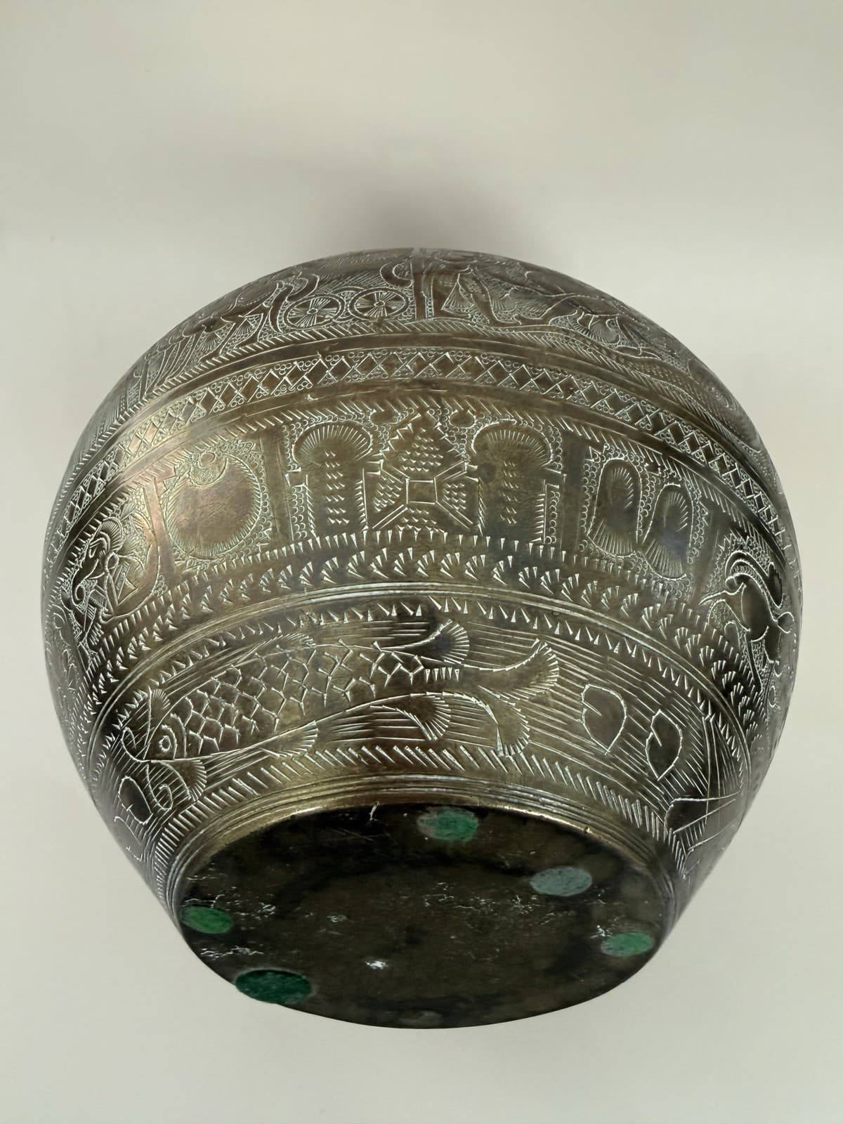 Vintage Hand Carved Indian Brass Lota Pot / Kalash - Thumbnail 9