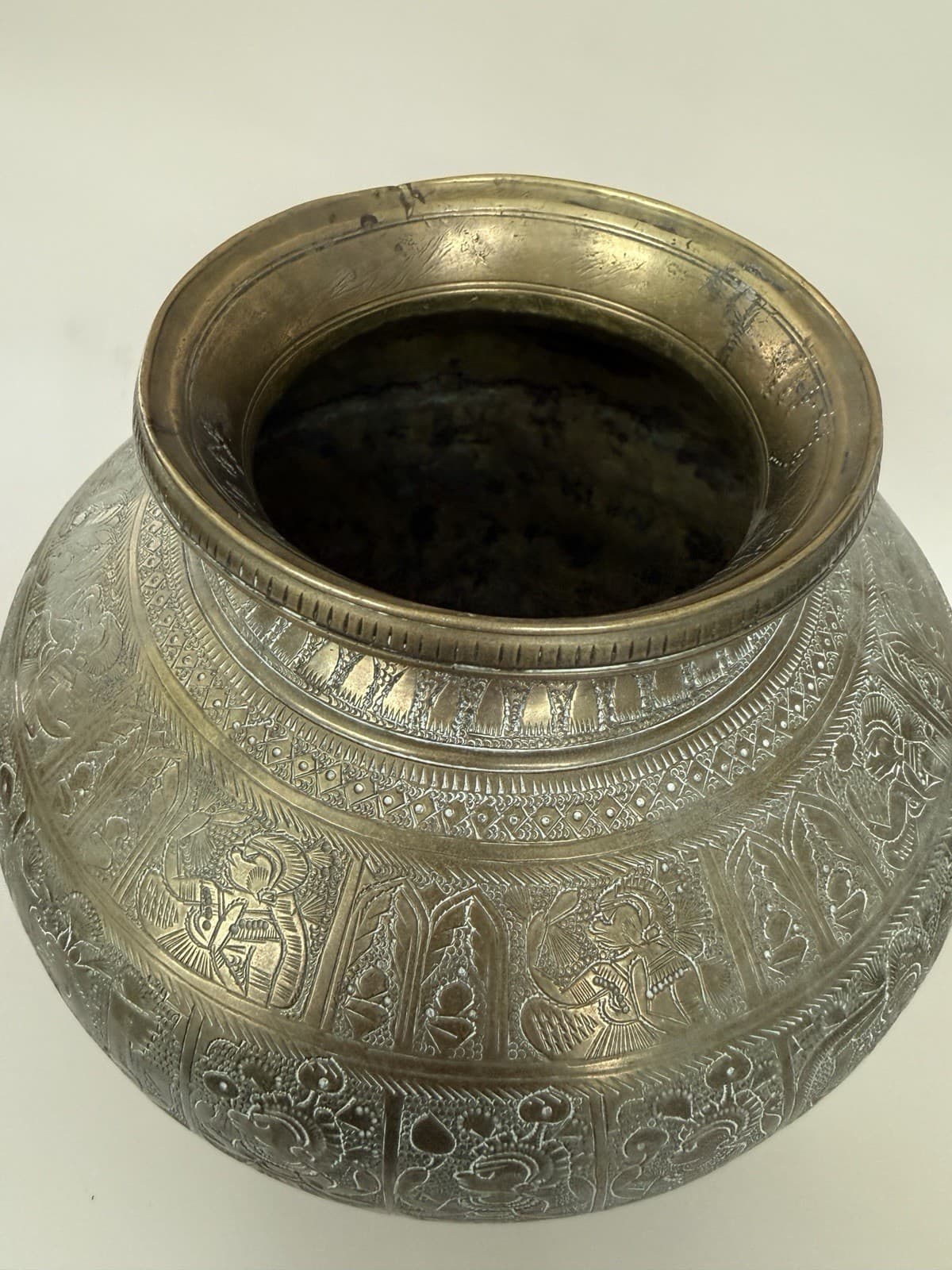 Vintage Hand Carved Indian Brass Lota Pot / Kalash - Thumbnail 5