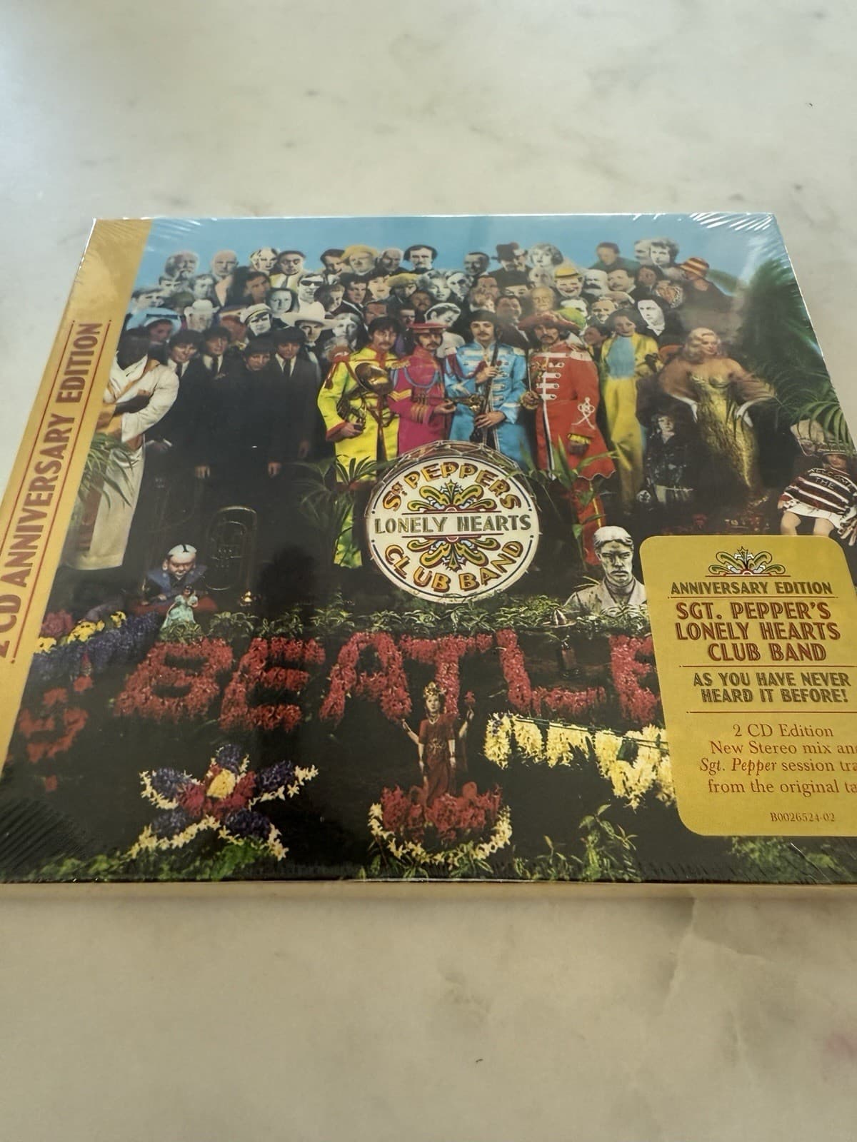 Beatles Sgt. Pepper’s Lonely Hearts Club Band 20th Anniversary 2CD Edition - Thumbnail 2