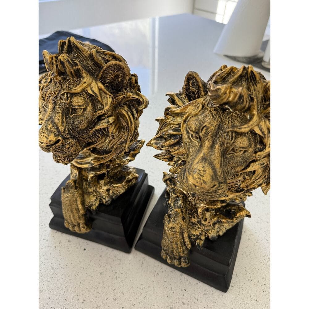 Lion Statue Decoration (Set of Two) - Thumbnail 2