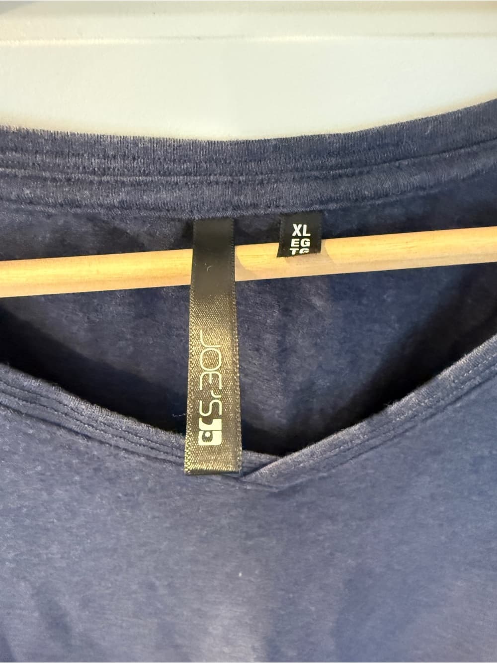 Joe's Jeans Navy Blue V-Neck Tee - Thumbnail 4