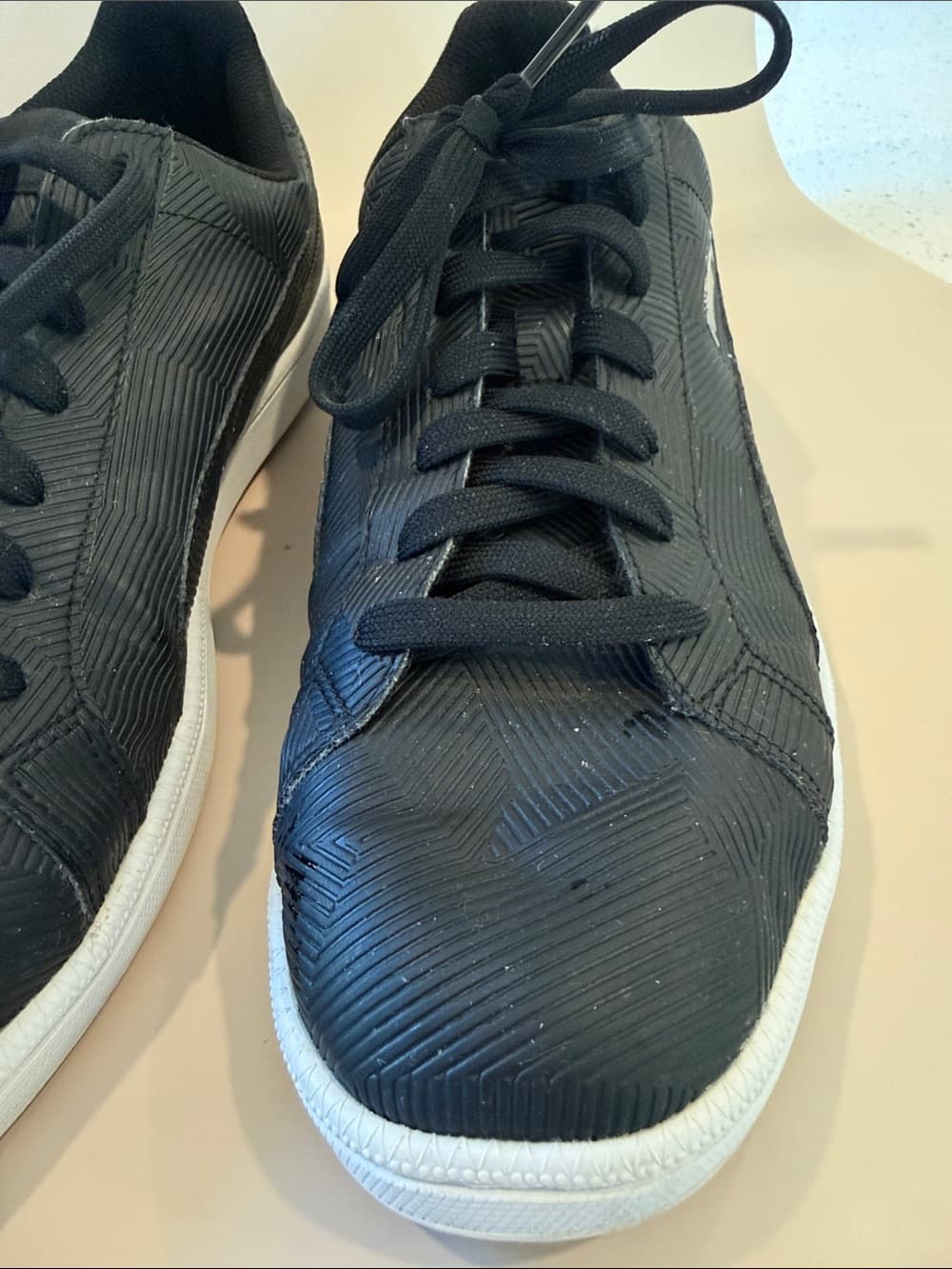 Puma Men's Black Textured Low-Top Sneakers with White Sole - Thumbnail 5