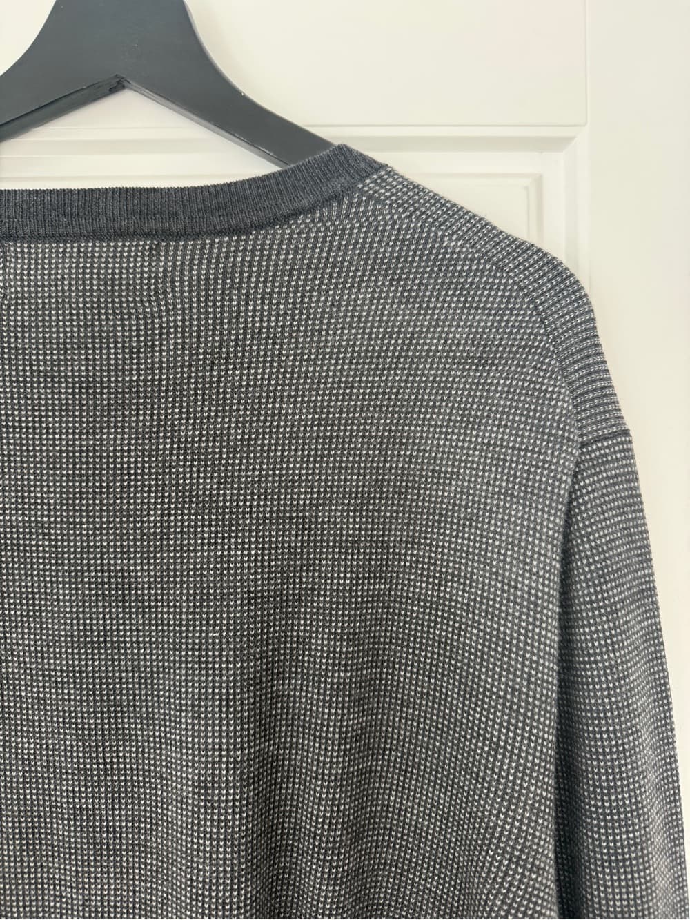 Banana Republic Men's Gray Textured Crewneck Merino Wool Sweater - Thumbnail 10