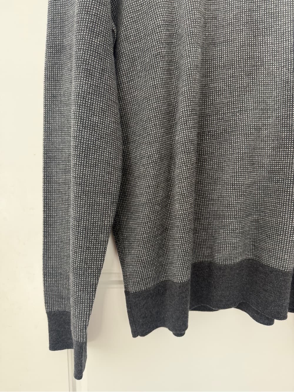 Banana Republic Men's Gray Textured Crewneck Merino Wool Sweater - Thumbnail 6