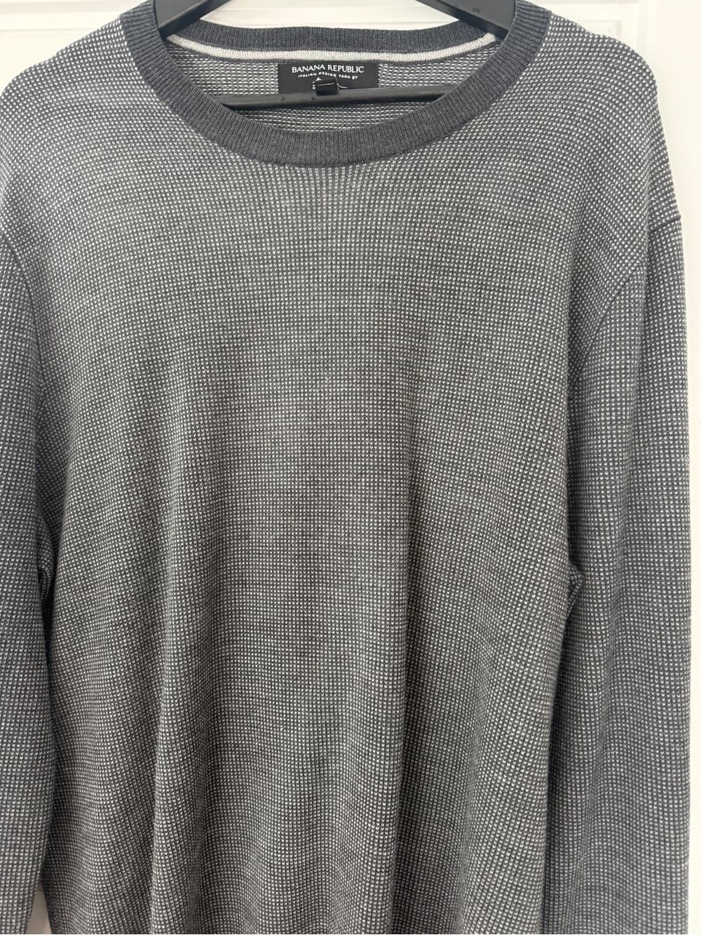 Banana Republic Men's Gray Textured Crewneck Merino Wool Sweater