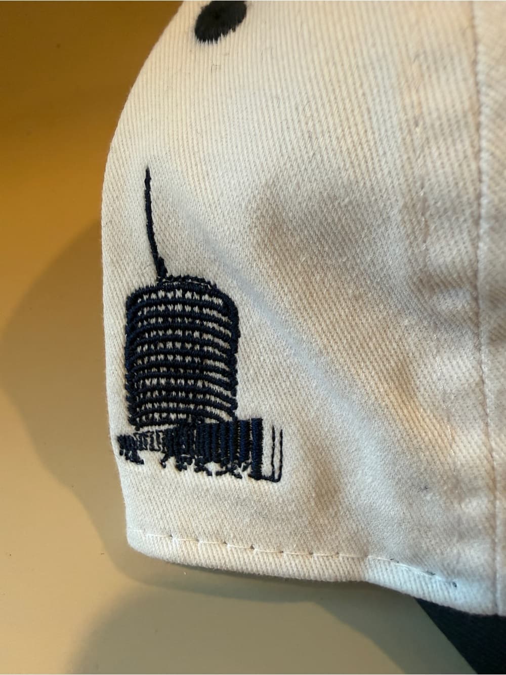 Capitol Records Logo Two-Tone Baseball Cap - White & Navy - Thumbnail 3
