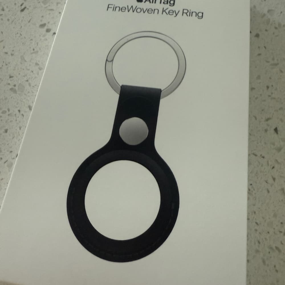 Apple FineWoven Key Ring - Black - Thumbnail 2