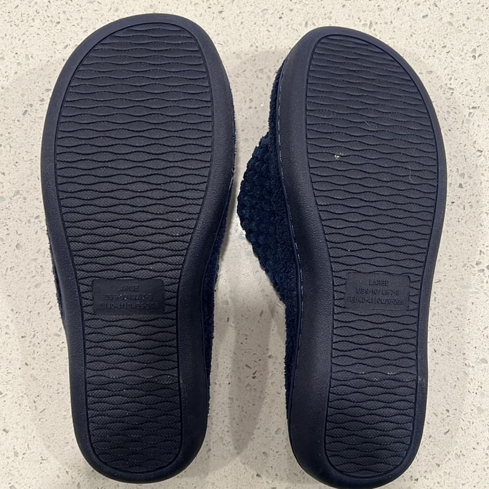 Women’s Memory Foam Sandals in Navy - Thumbnail 4