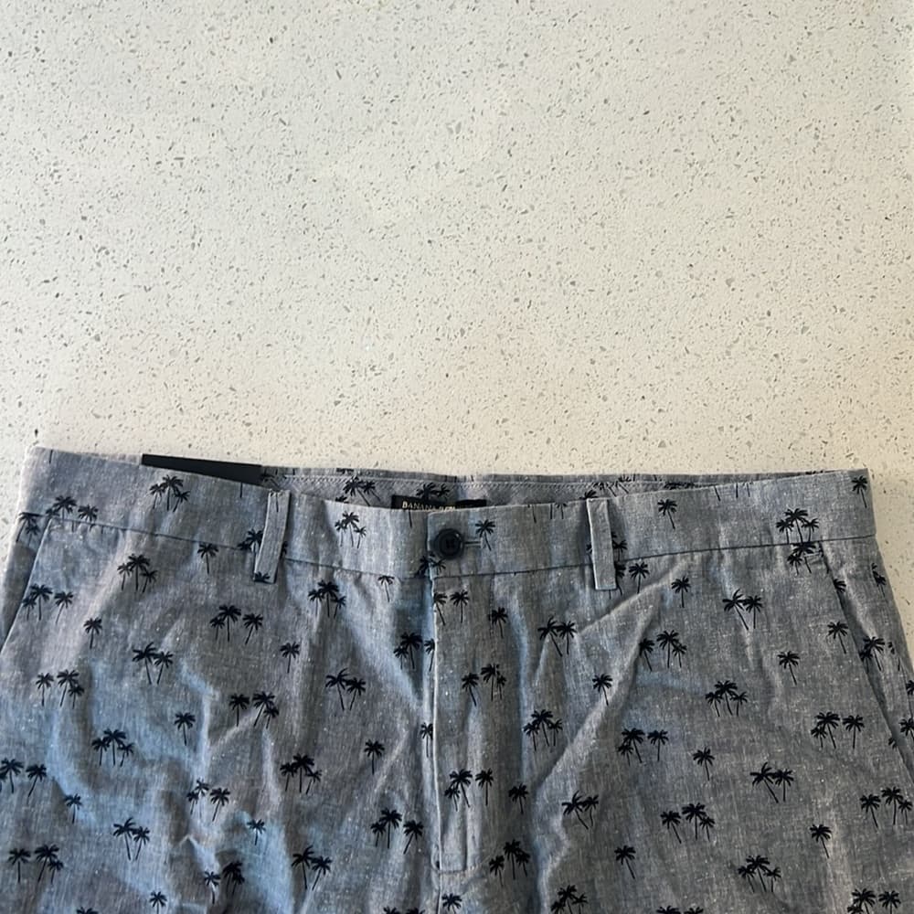 Banana Republic 9” Aiden Shorts New - Thumbnail 4