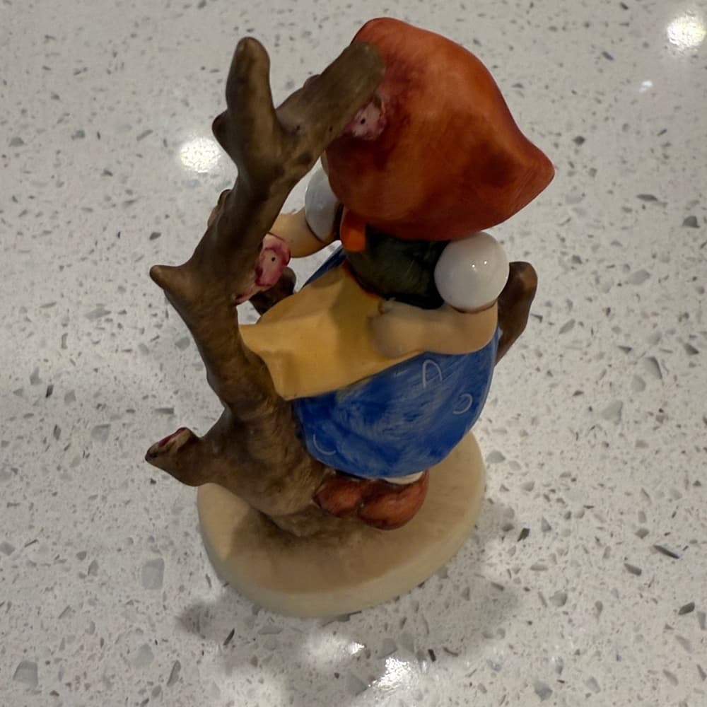 Goebel Hummel Figurine - Thumbnail 3