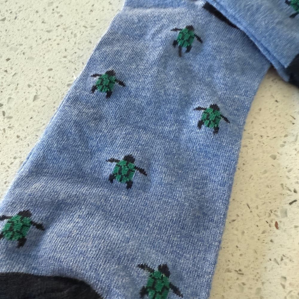 Banana Republic Blue Men's Turtle Print Socks - Thumbnail 2