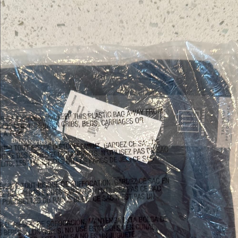 Banana Republic Black Performance T-shirt - Thumbnail 4