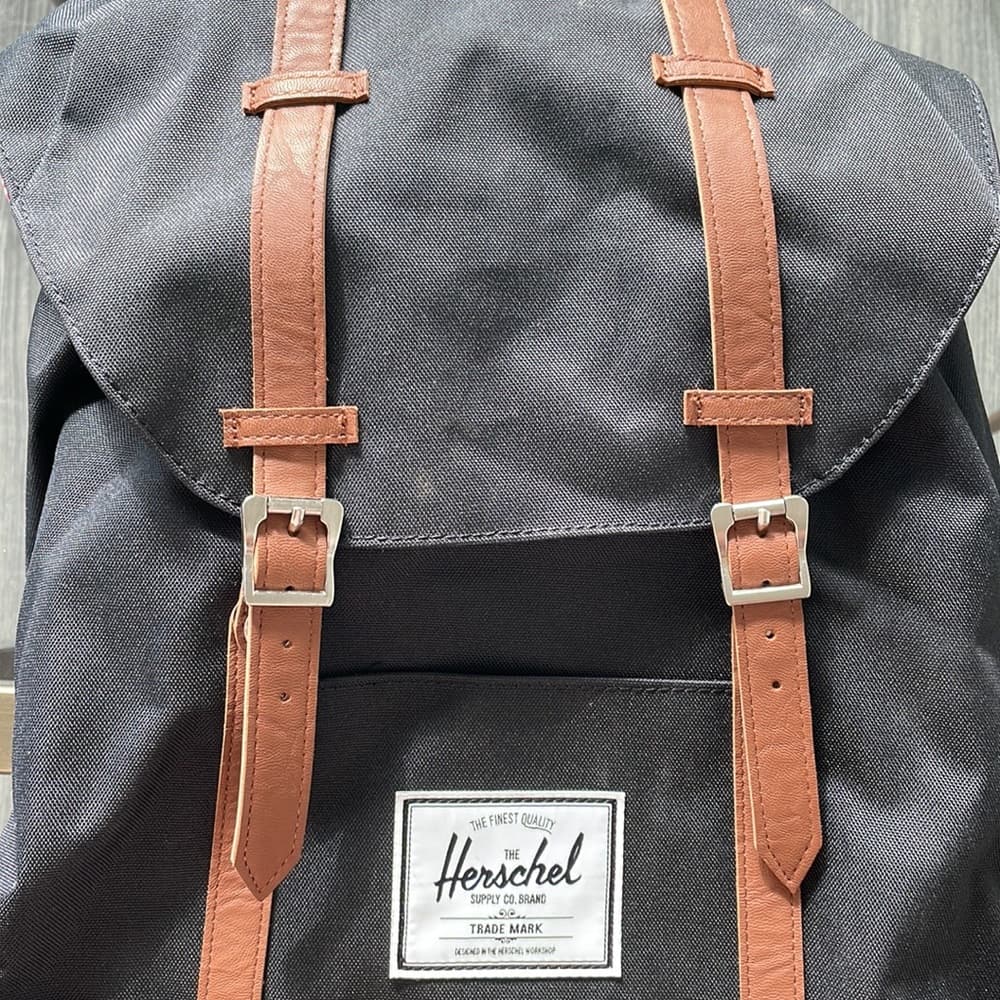 Herschel Retreat Backpack in Black - Thumbnail 3
