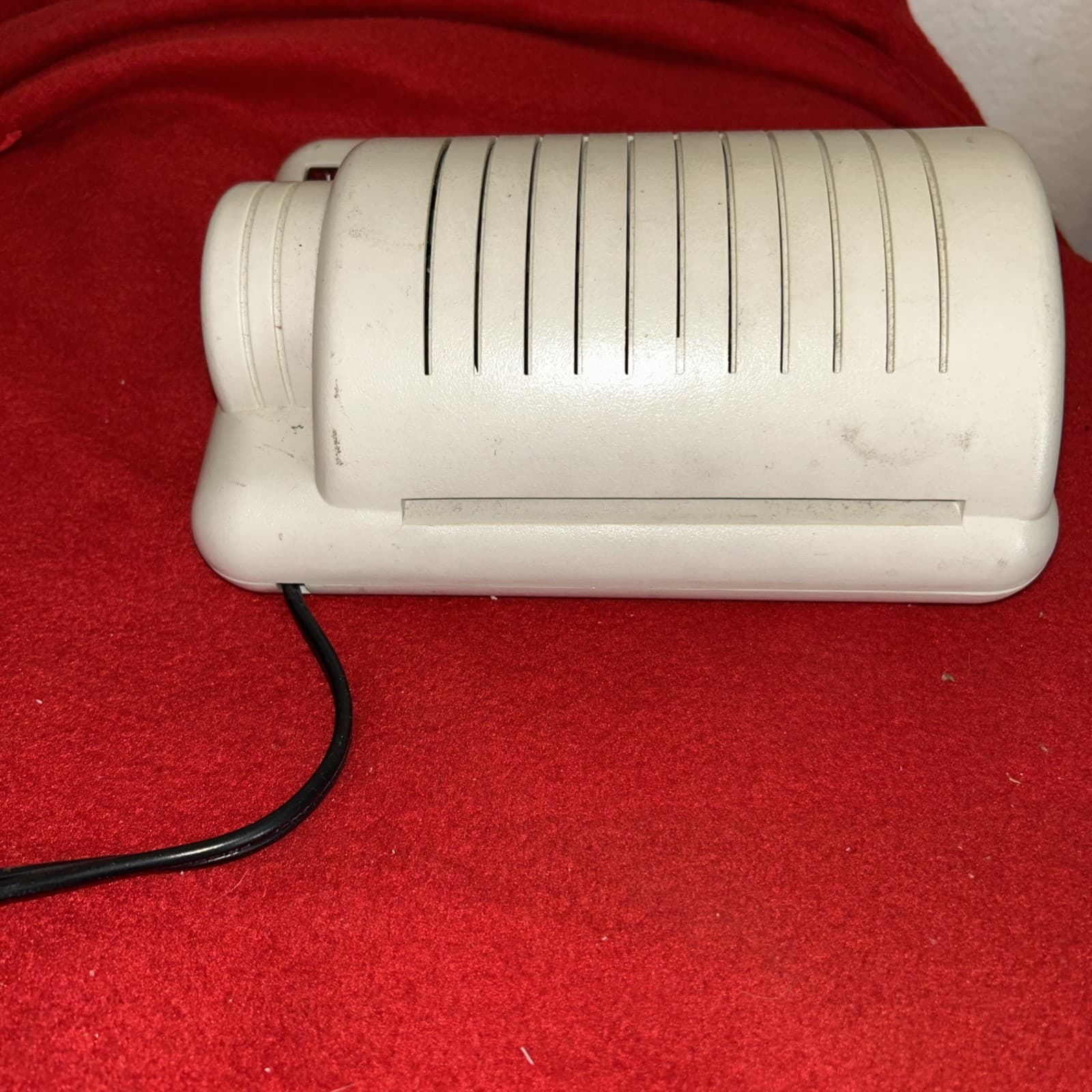PRE OWNED Aurora Desktop Laminator LM402 - Thumbnail 5