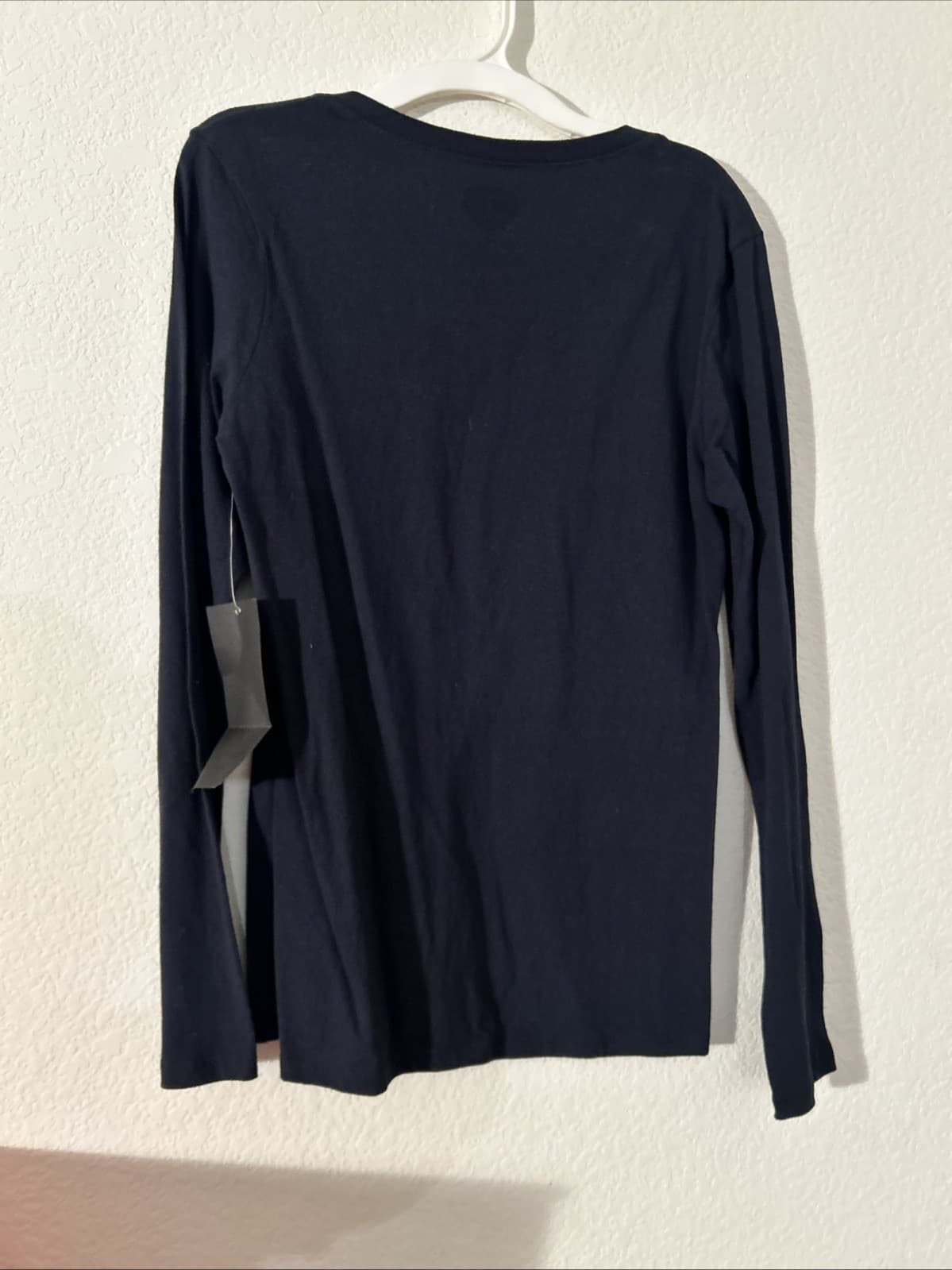 Women’s Small Petite Long Sleeve Navy Blue New Youk Yankees Shirt NWT V Neck - Thumbnail 2