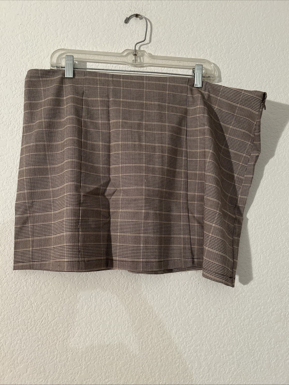 Women’s 2XL (20) 2 Piece Warm Chocolate Vest Skirt Set NWT No Boundaries - Thumbnail 2