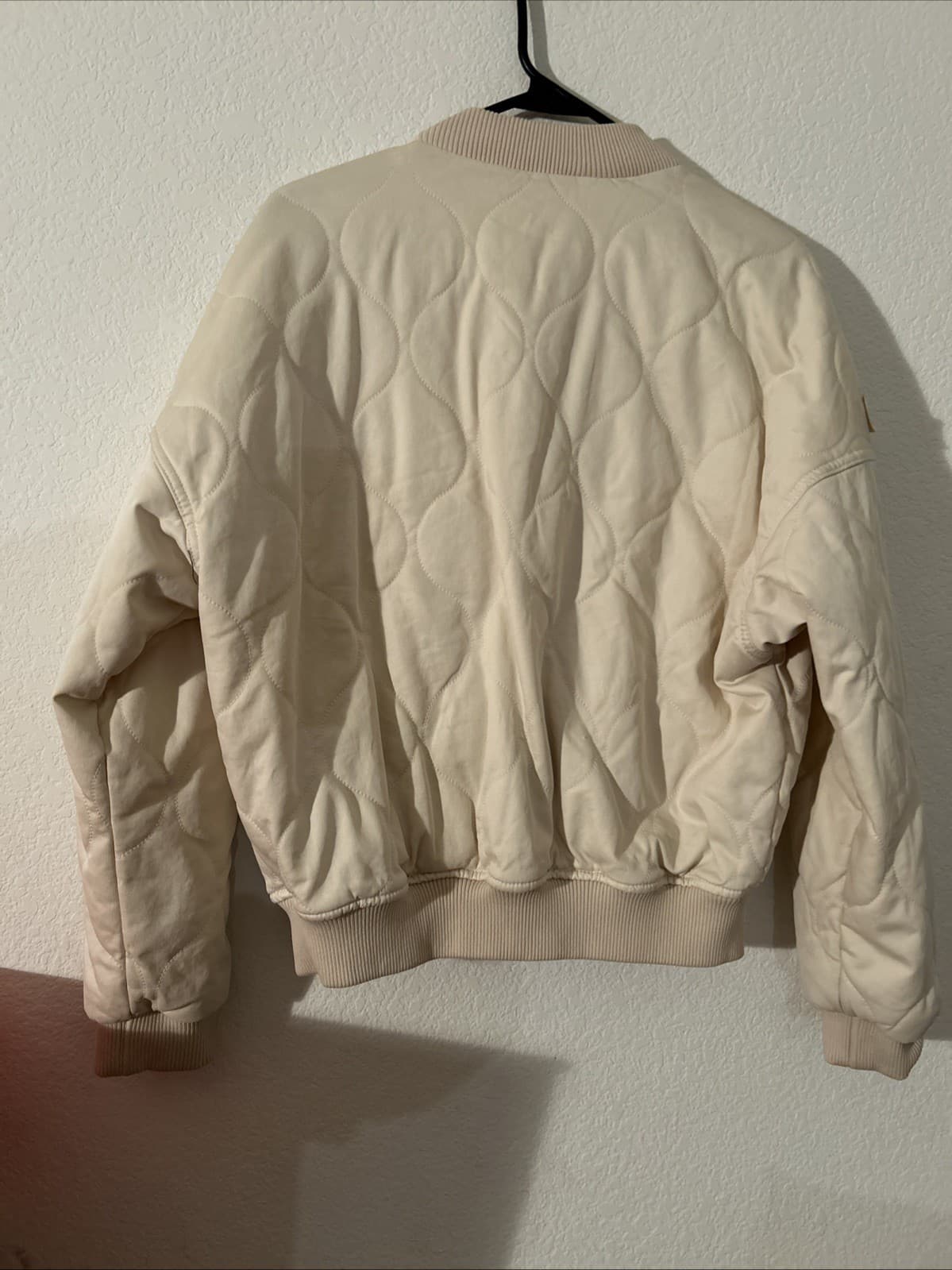 Women’s Small Universal Beige Jacket NWOT - Thumbnail 3