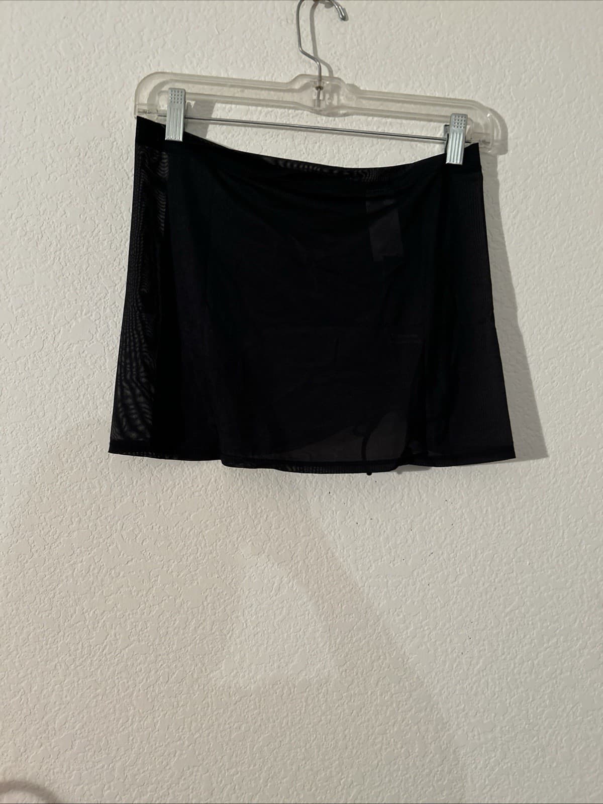 Women’s Black Skirt NWT M/L Overlay No Boundaries - Thumbnail 2