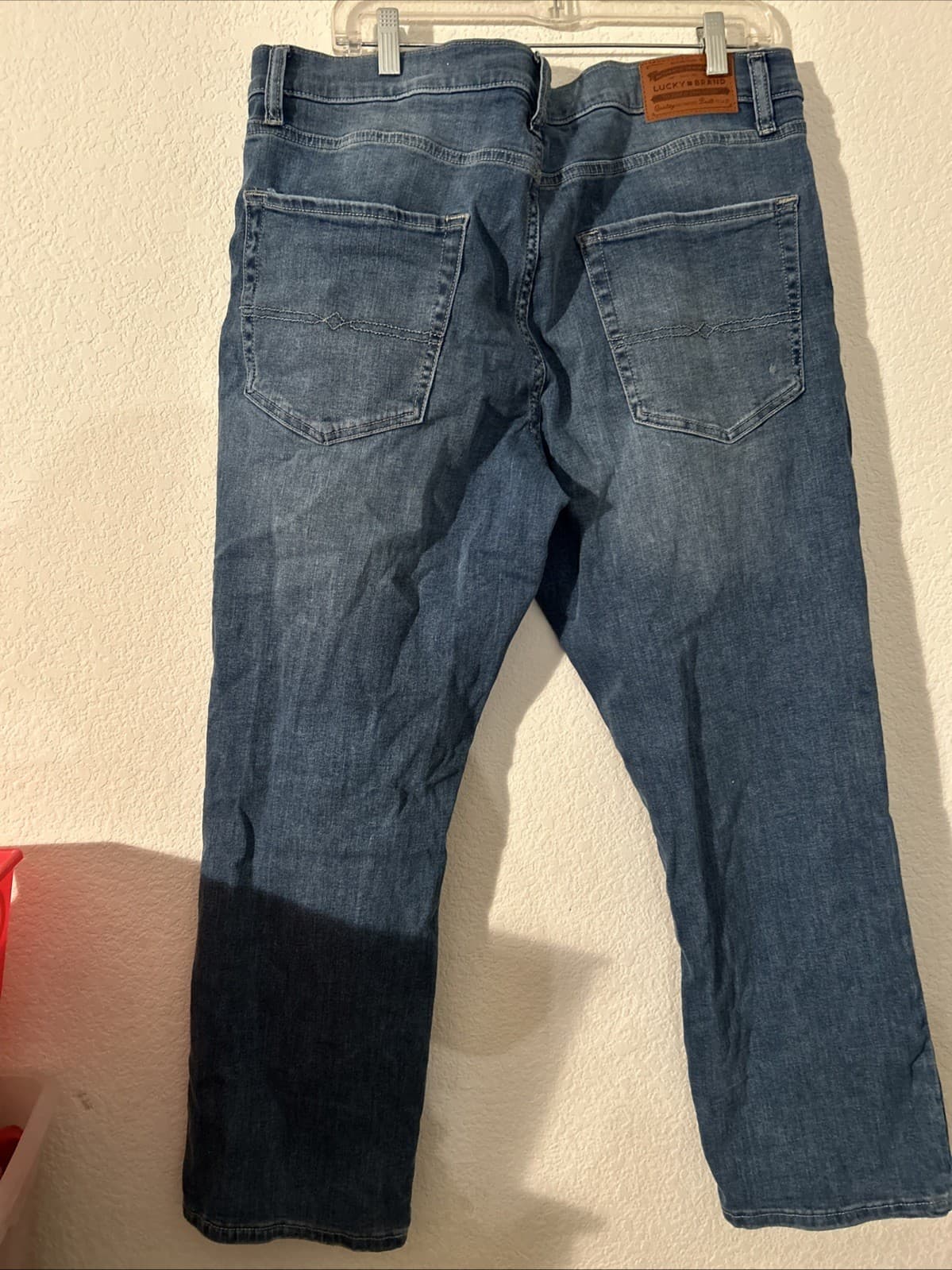 Lucky Brand Men’s Jeans NWOT 34x24 - Thumbnail 3