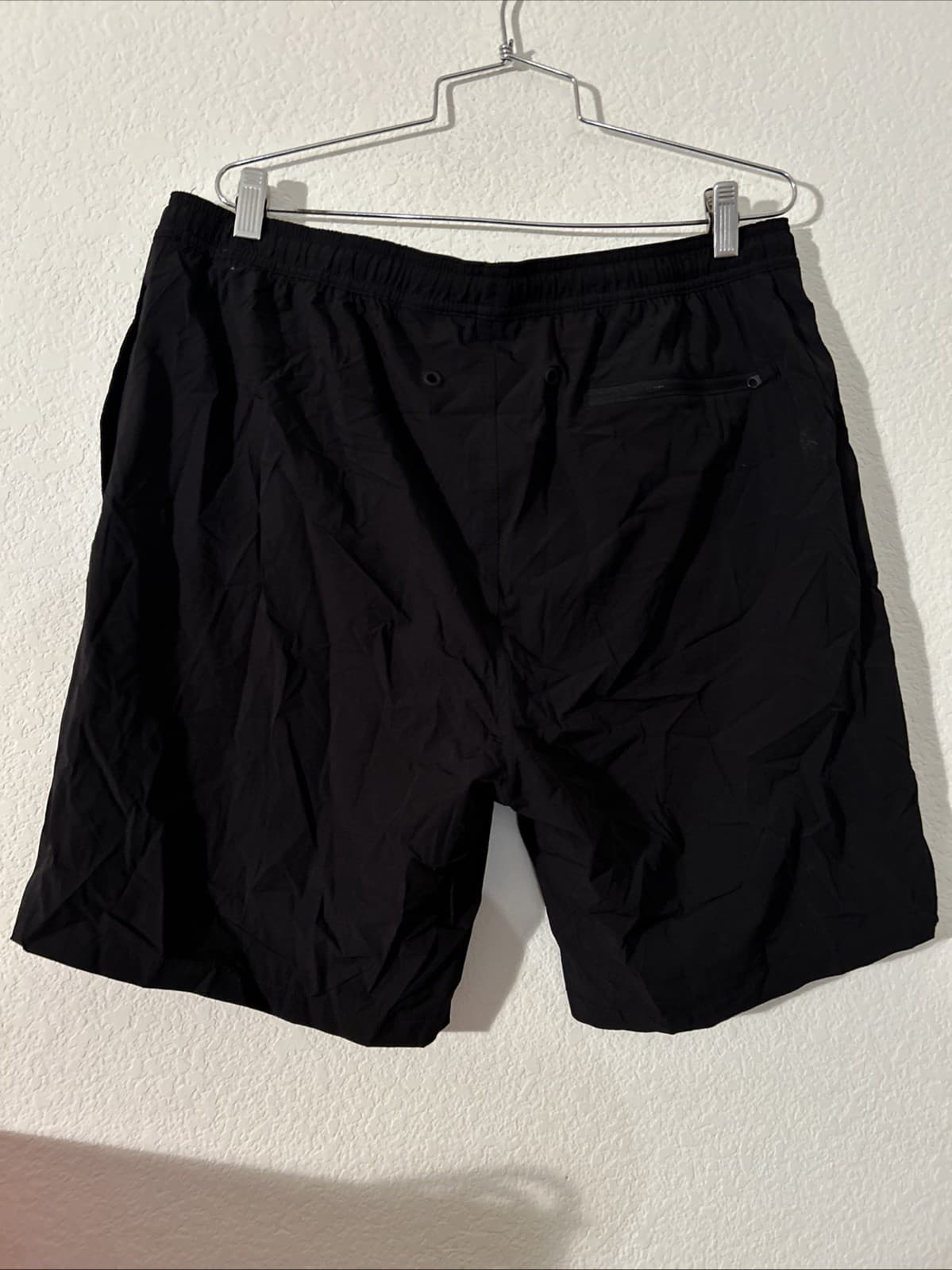 Men’s Kirkland Black Shorts NWOT With Lining - Thumbnail 2