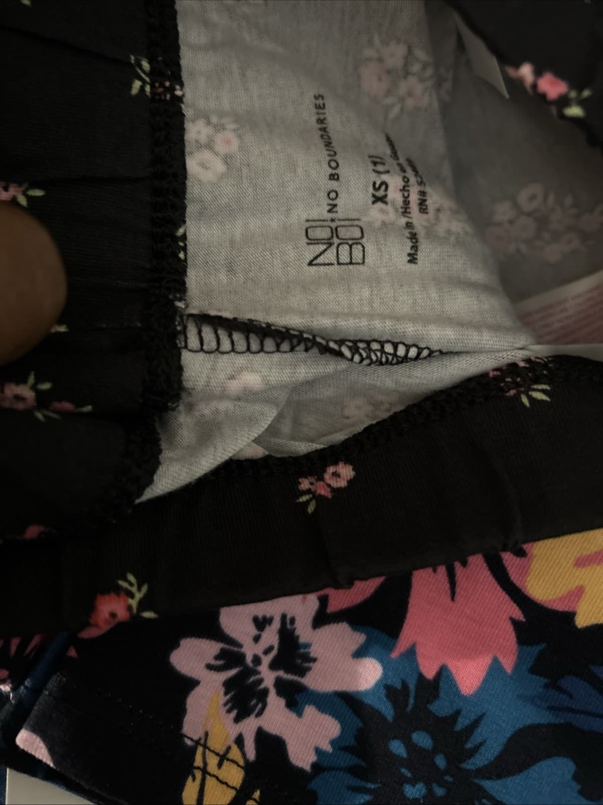 Girls 3 Pack Capris NWT Size XS (1) No Boundaries - Thumbnail 9