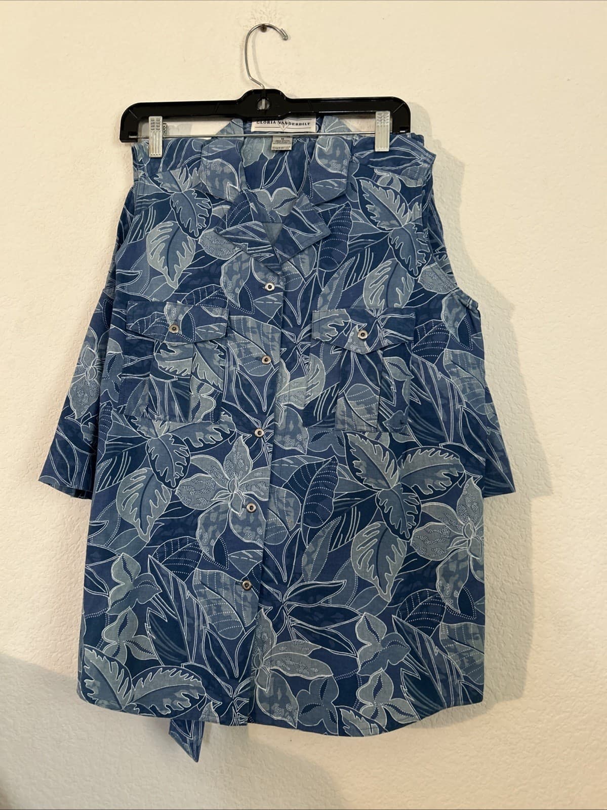 Women’s Gloria Vanderbilt Medium Blue 2 Piece Short Set New