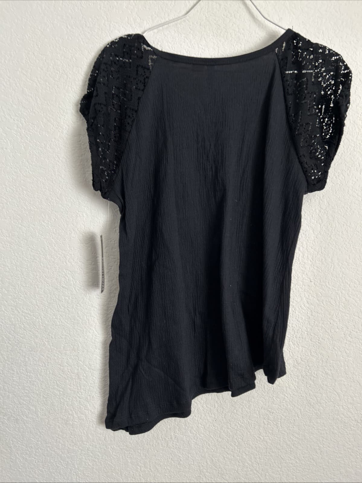 Women’s Medium Black Top - Thumbnail 3