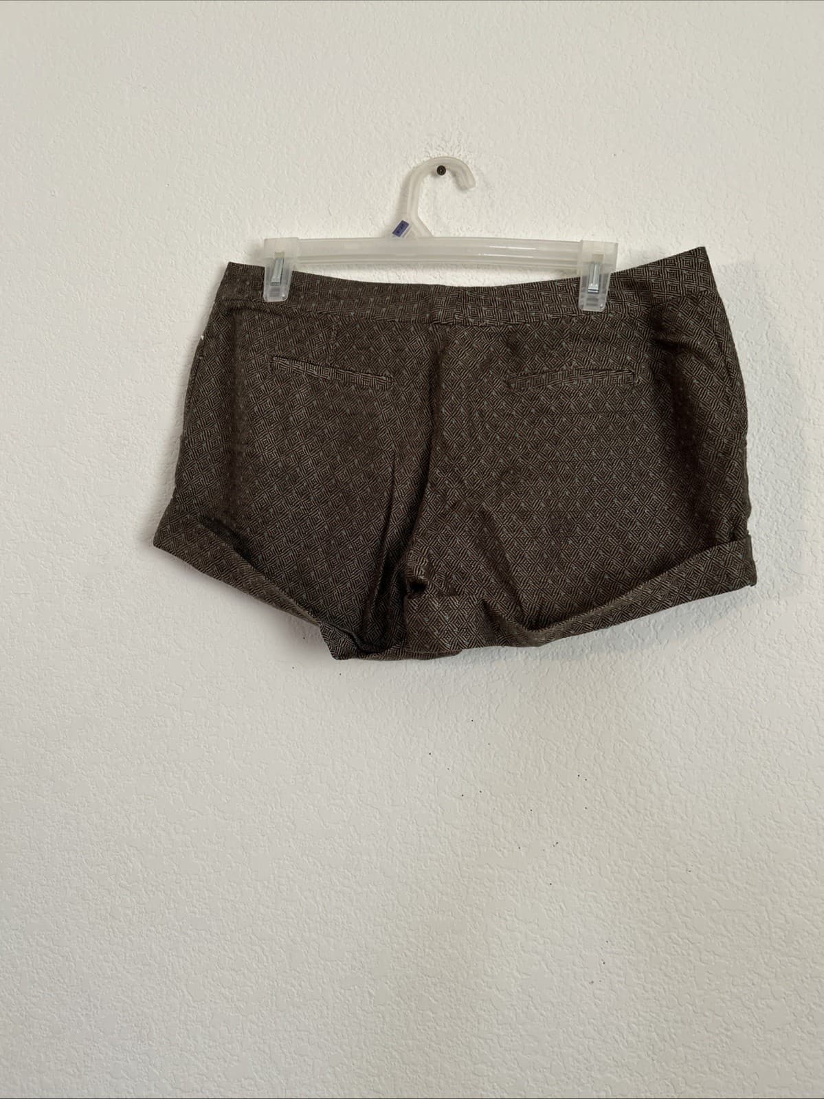 Women’s Zinc Shorts NWT Size 9 - Thumbnail 3