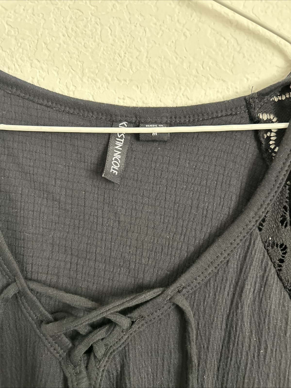Women’s Medium Black Top - Thumbnail 2