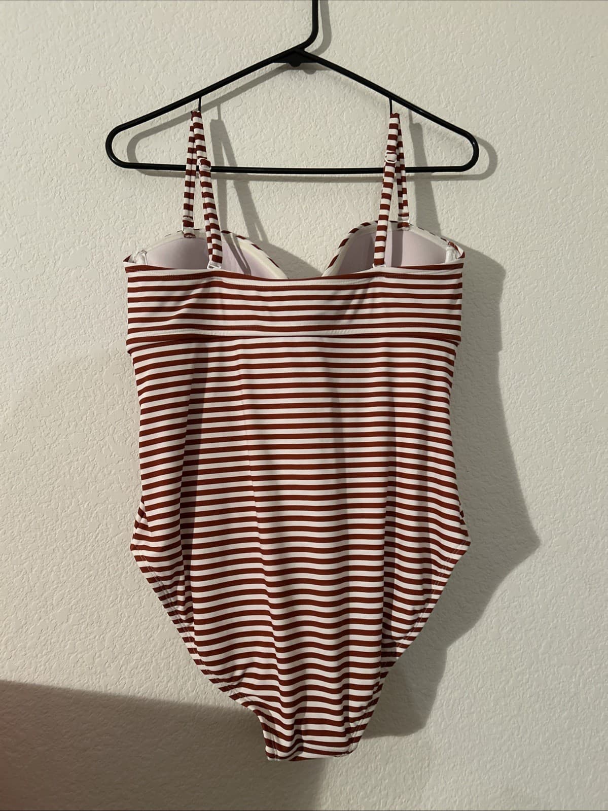 Women’s One Piece Bathing Suit NWOT Large - Thumbnail 2