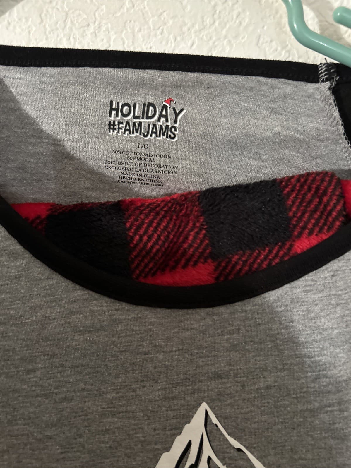 Men’s Holiday Fam Jams Large Pajama Set Long Sleeve Nwot Fleece Pants - Thumbnail 2