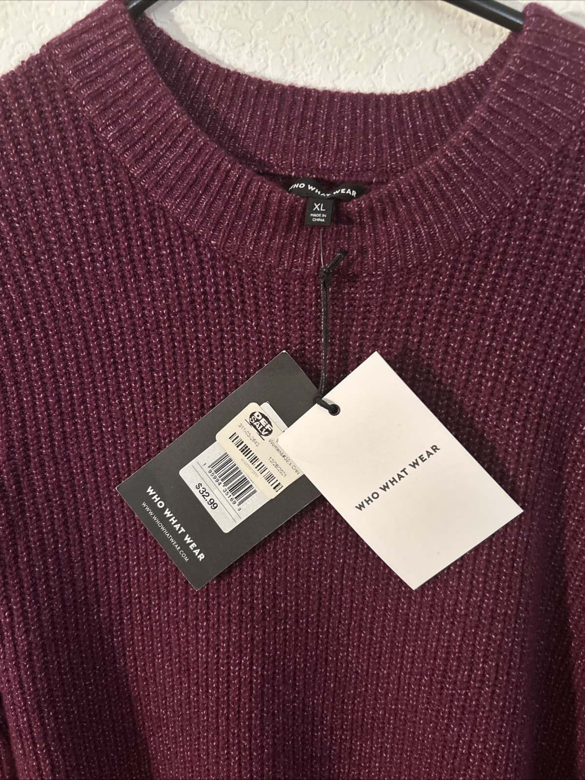 Women’s Xl Burgundy Sweater NWT - Thumbnail 3