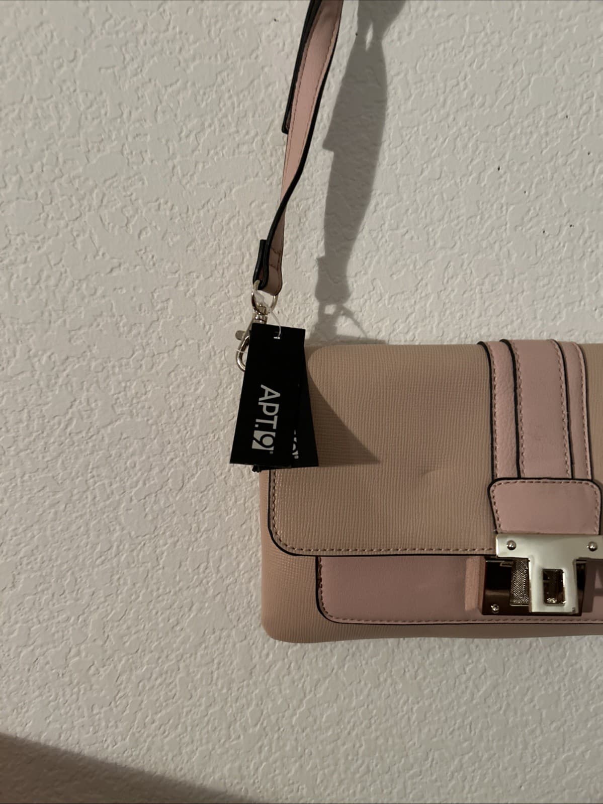 Women’s Crossbody Blossom Purse Pink NWT Apt.9 - Thumbnail 2