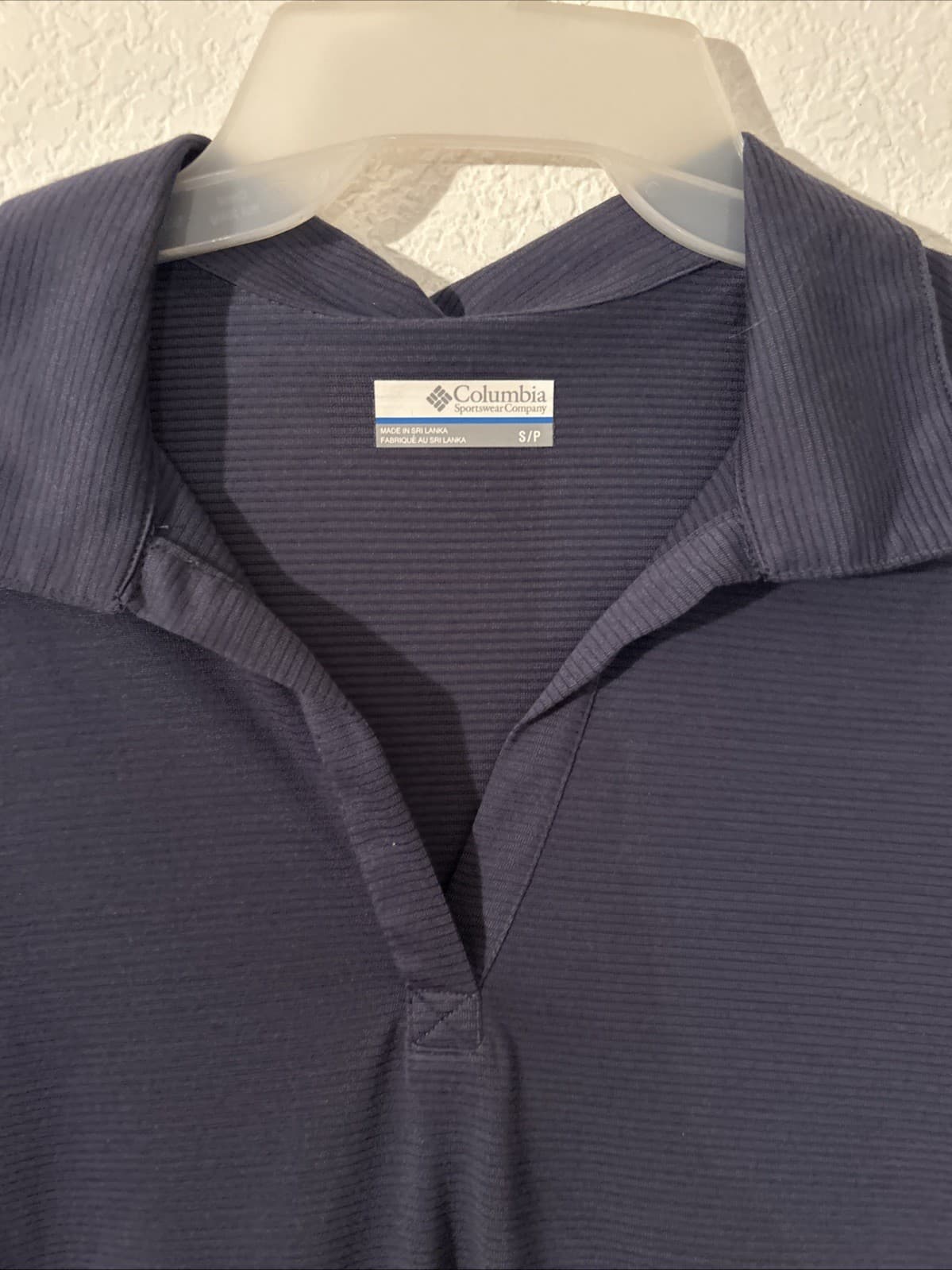 Women’s small Columbia polo shirt Blue NWT - Thumbnail 3