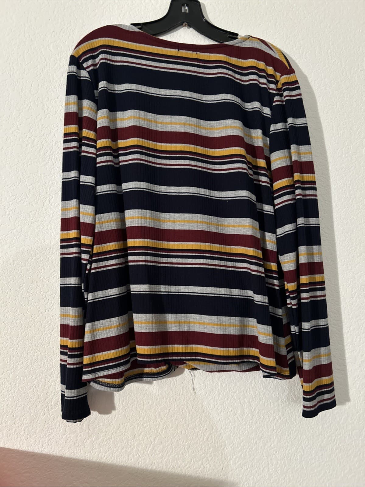 Women’s Justify Faux Wrap 2X Top New - Thumbnail 3