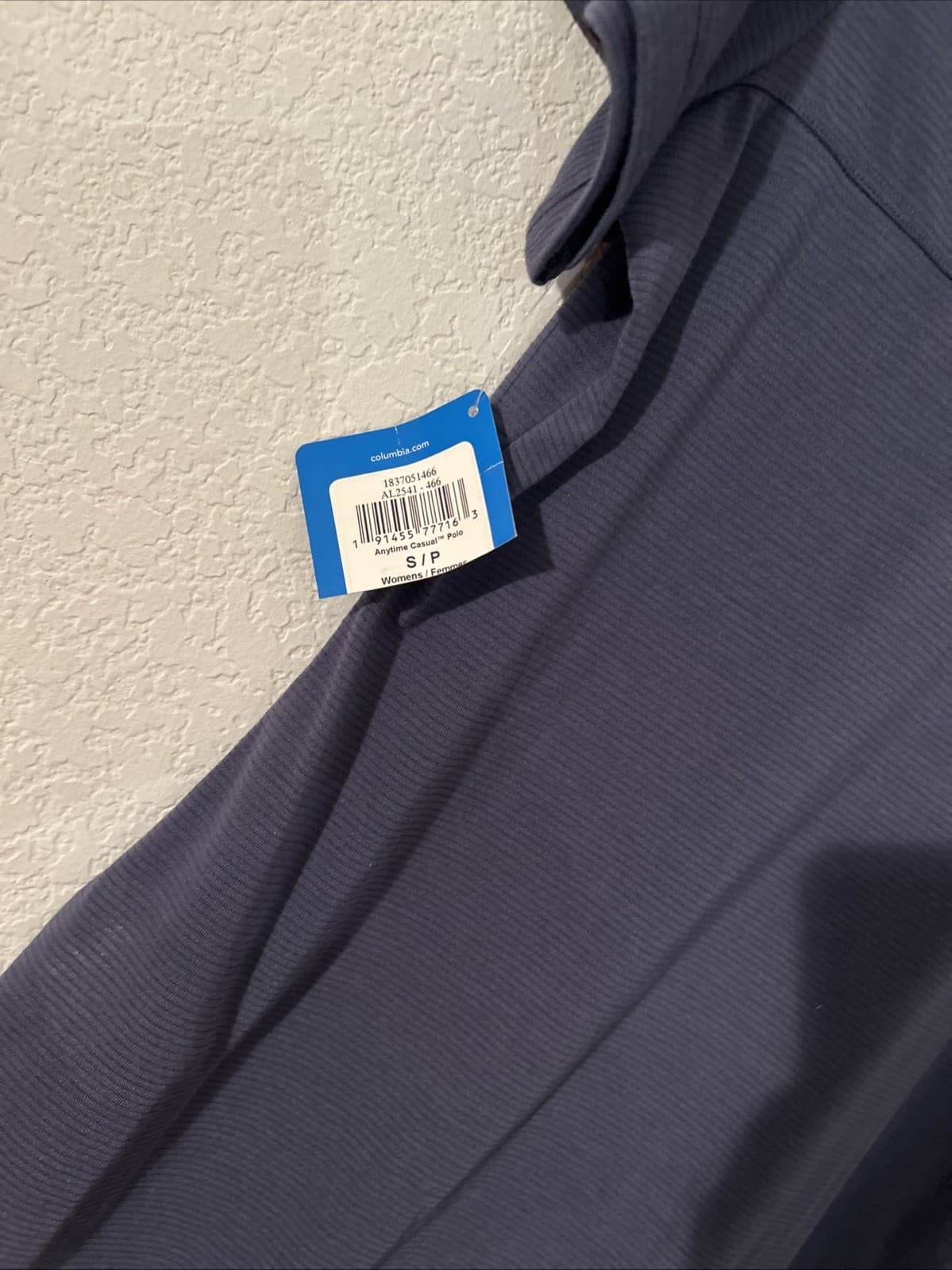 Women’s small Columbia polo shirt Blue NWT - Thumbnail 5