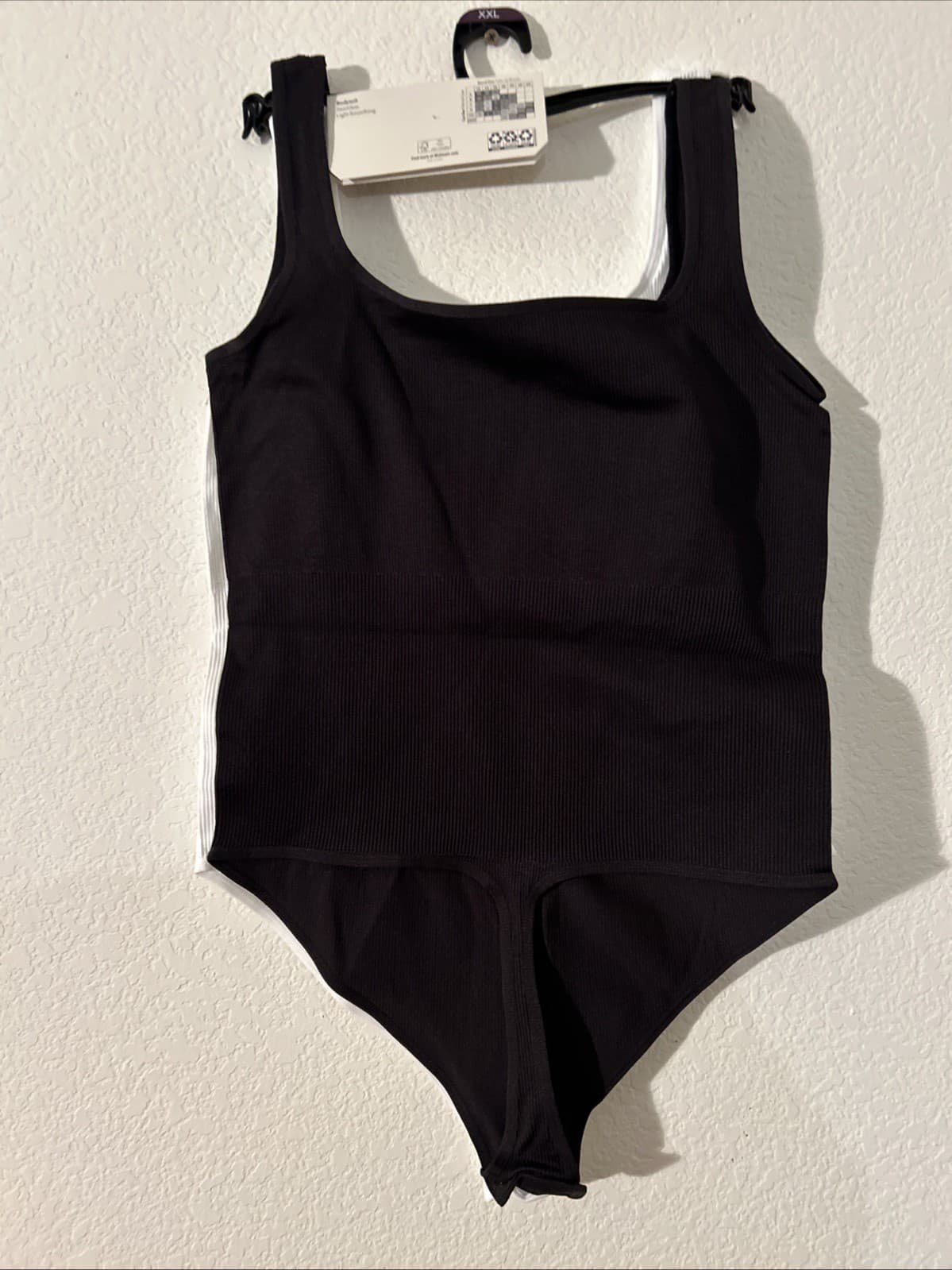 Women’s 2 Pack seamless Light Smoothing XXL Bodysuit No Boundaries NWT - Thumbnail 3