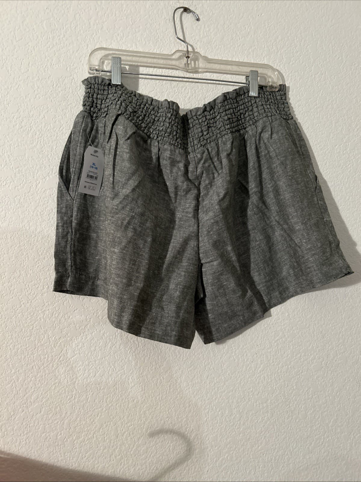 Smocked Waist Shorts NWT Maternity XL (16-18) Green Time And Tru - Thumbnail 2