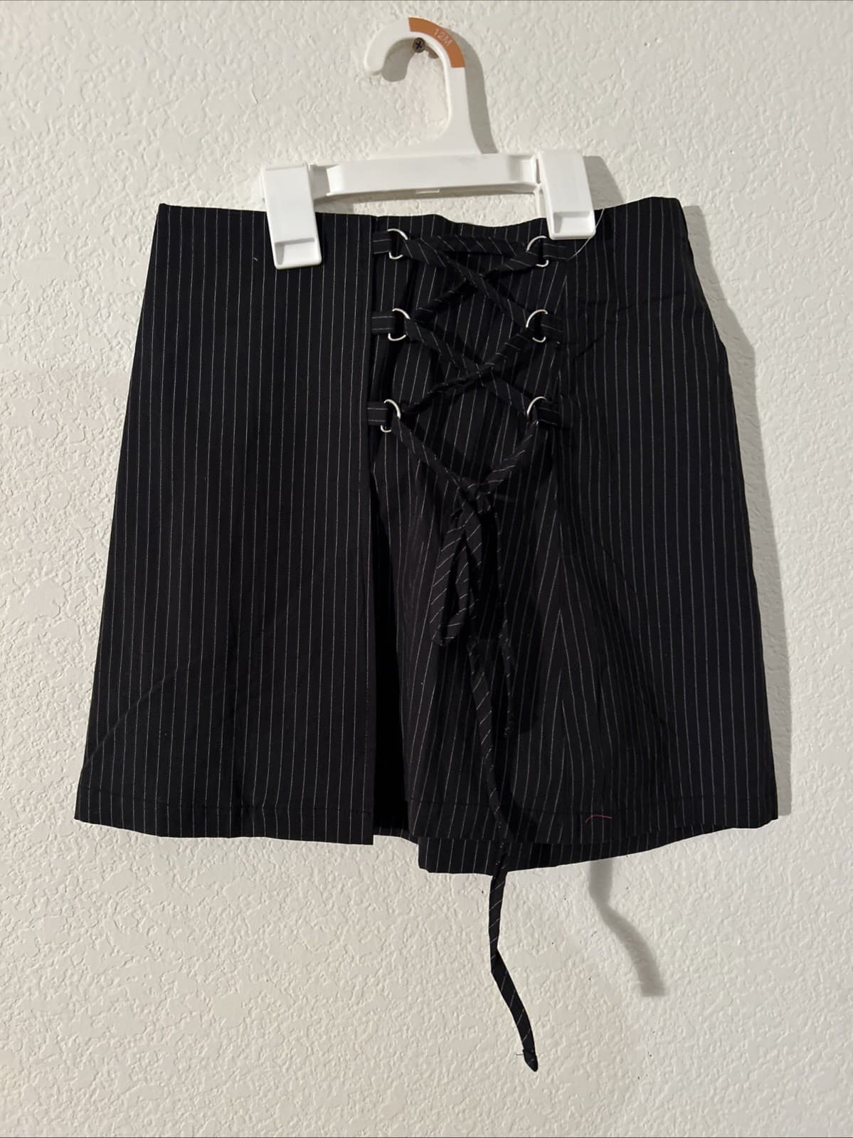 Wild Fable XS Black Pin Stripe Skirt NWT