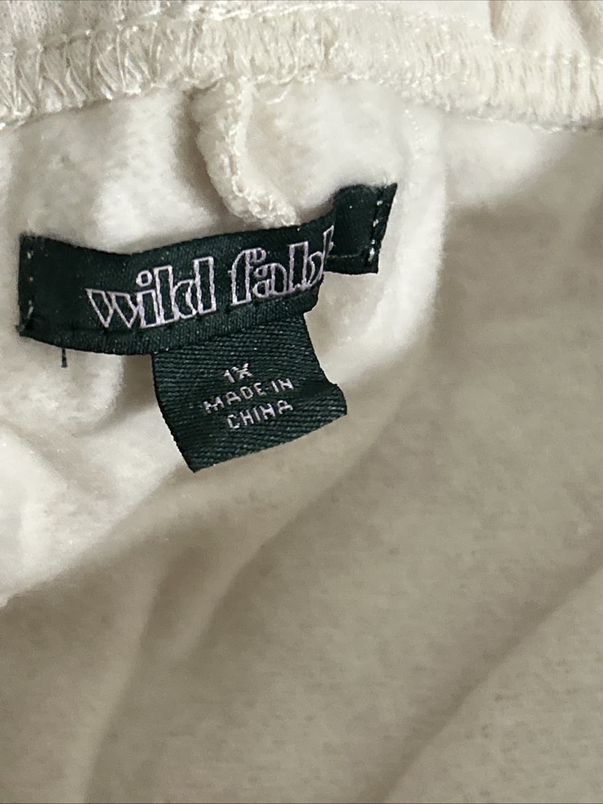 Women’s Light Beige Butterfly 1X Sweat Pants NWT Wild Fable - Thumbnail 7