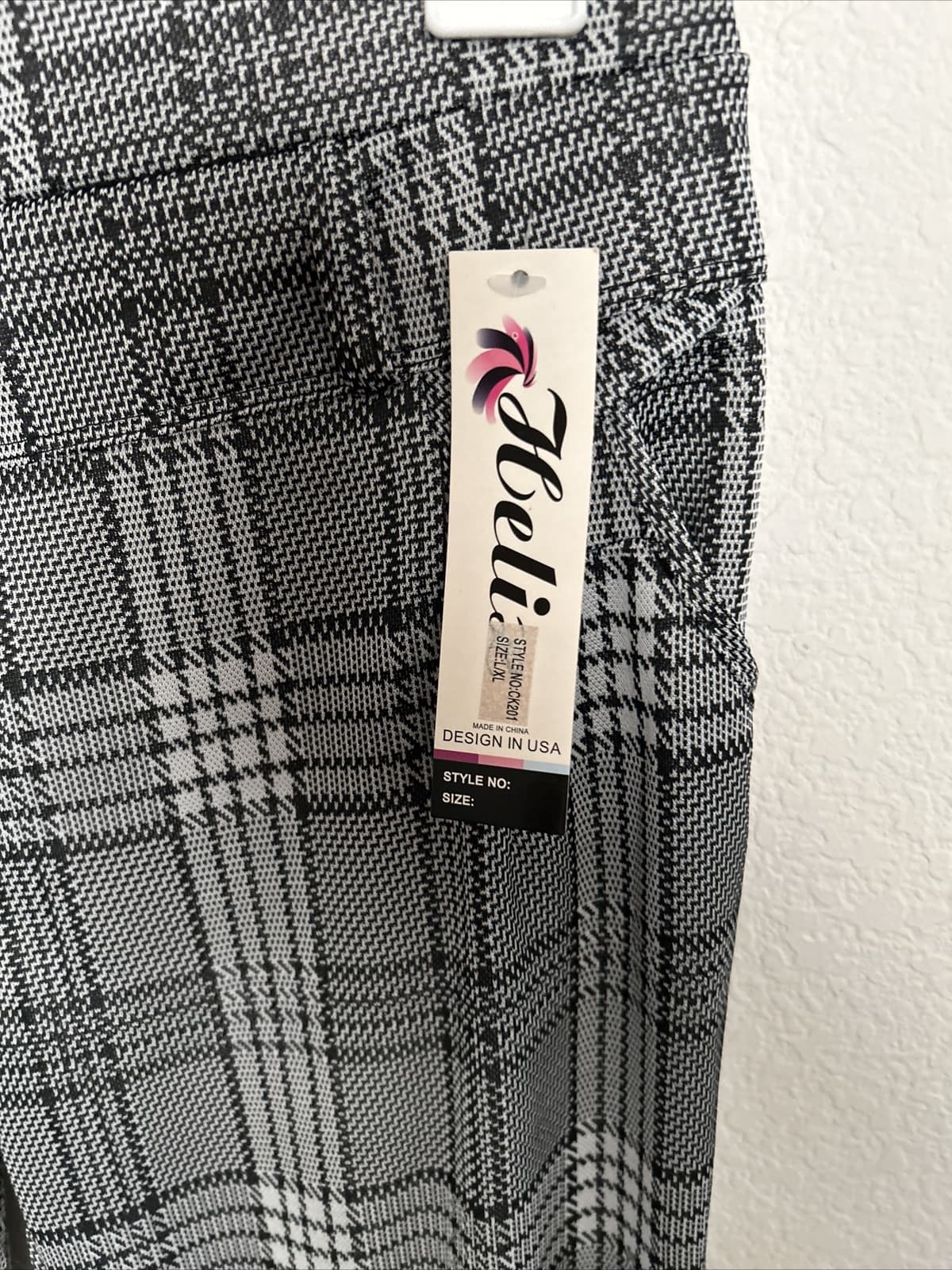 Women’s Helia Pants NWT L/Xl - Thumbnail 2