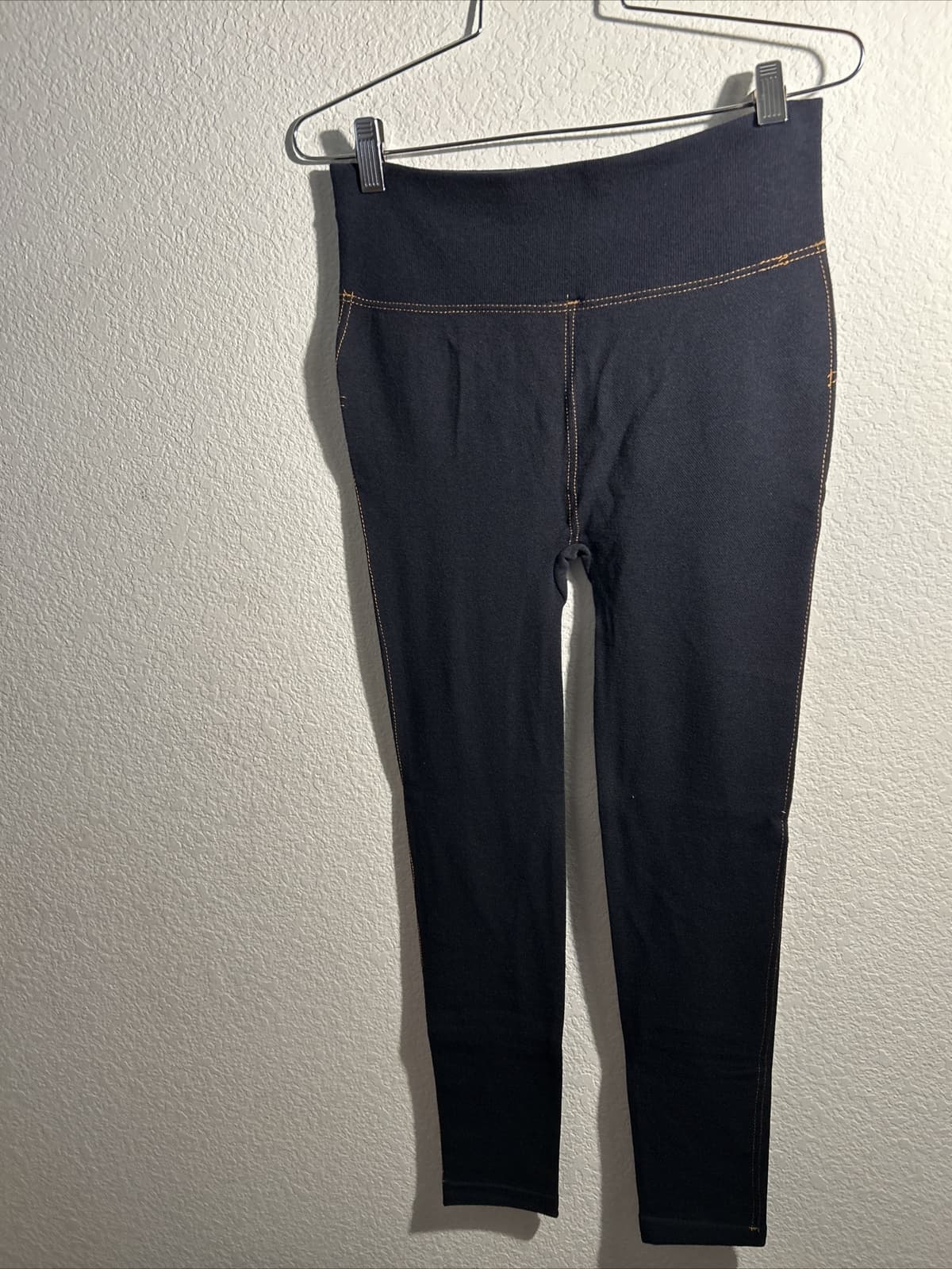 Women’s YI Tong Leggings NWT XXL - Thumbnail 4