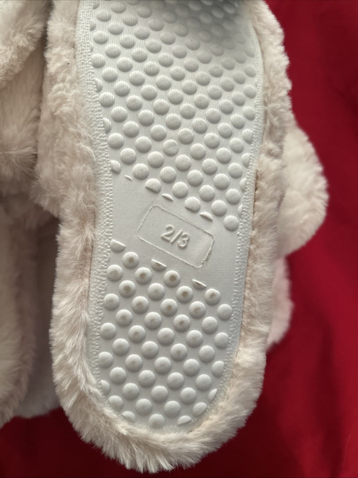 Girls Bebe Slippers Large 2/3 NWT Ivory - Thumbnail 2