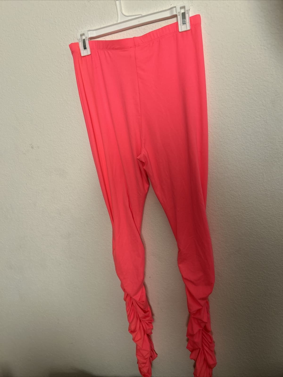 Women’s Stretch Leggings NWOT Small Pink - Thumbnail 2