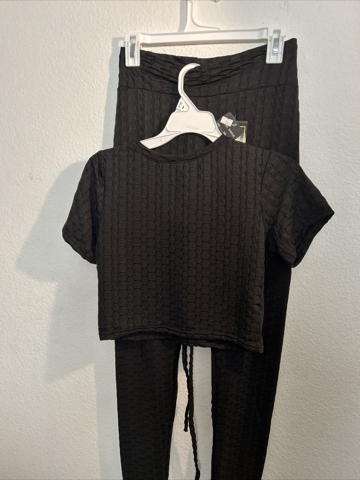Women’s 2 Piece Outfit One Size Fits Most NWT Rich & Rogue Black - Thumbnail 3