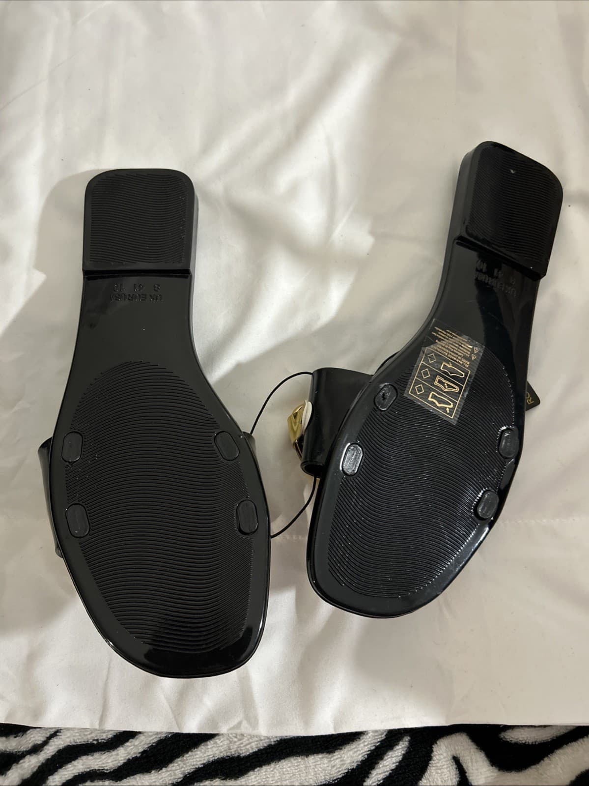 Women’s size 10 rocawear black sandals nwt - Thumbnail 5