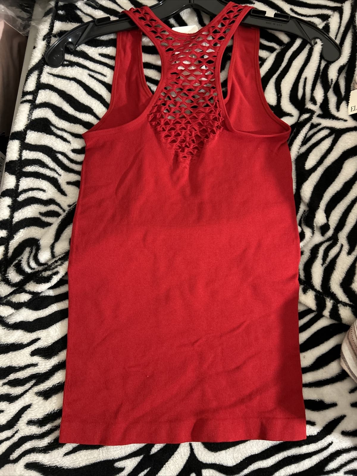 Women’s Red Tank Top NWT Kathy One Size - Thumbnail 4